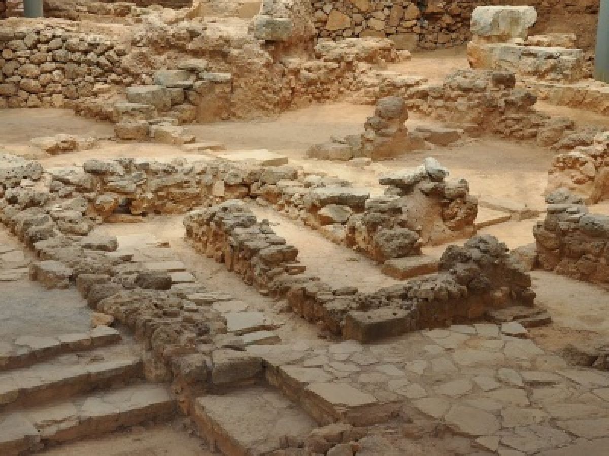 Car rental Akrotiri