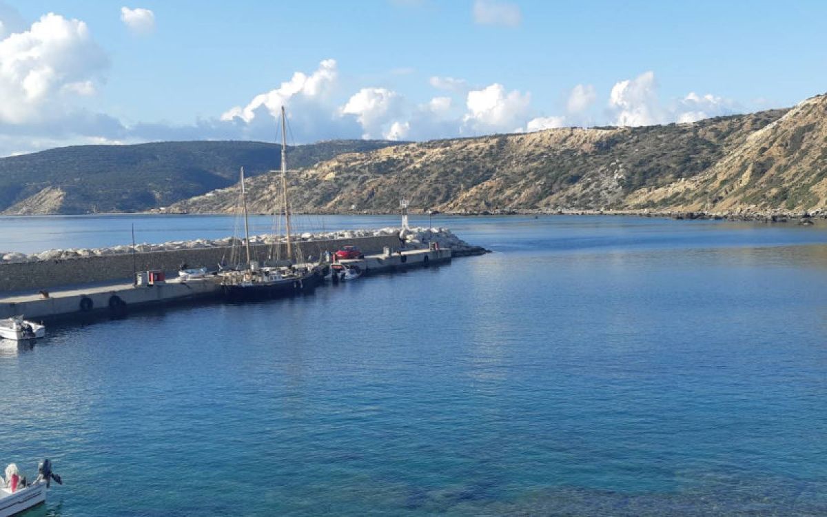Car rental Akrotiri