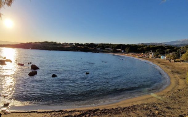 Golden beach Chania rent a car