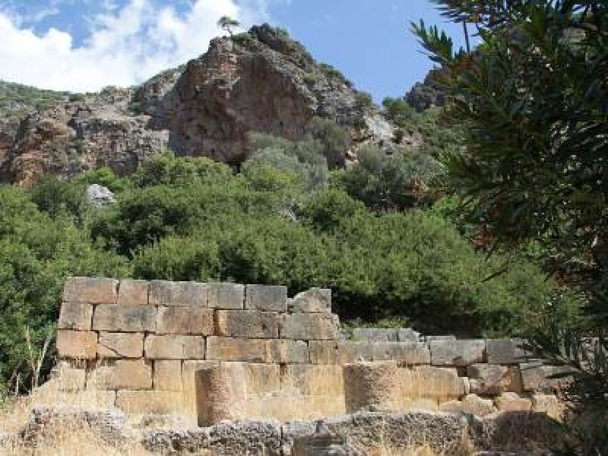Car rental Akrotiri